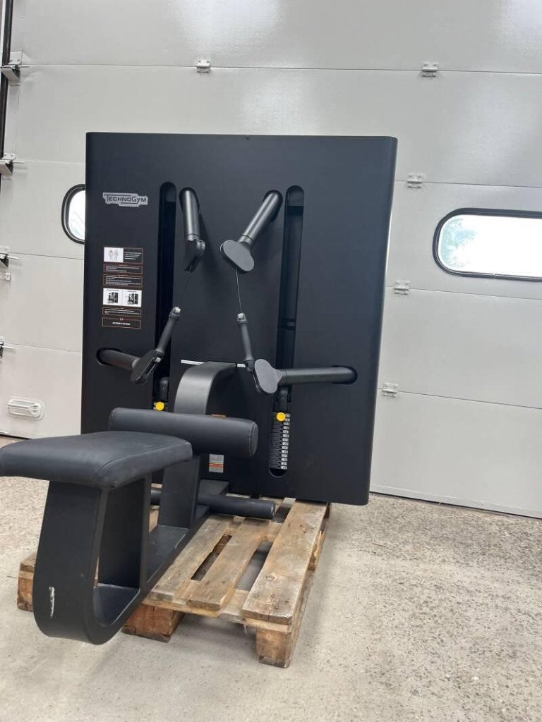 Technogym Kinesis Low Row/ Butterfly Reverse/ Rear delts Bl…