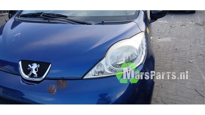 Koplamp links van een Peugeot 107, Gebruikt, -, -, Ophalen of Verzenden