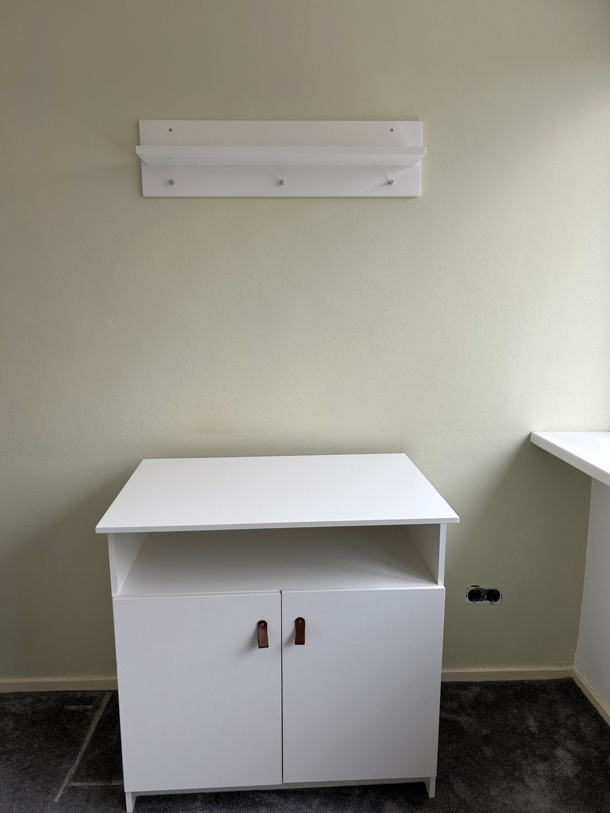 Wandrek, Commode en Kledingkast met planken en hangruimte, Ophalen, 50 tot 100 cm, Zo goed als nieuw, 150 tot 200 cm