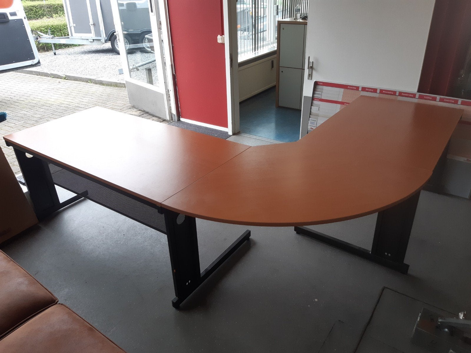 Bureau Hoekbureau 260 x 220 cm, Huis en Inrichting, Bureaus, Ophalen, Info@tommysmit.nl, Gebruikt, Metaal