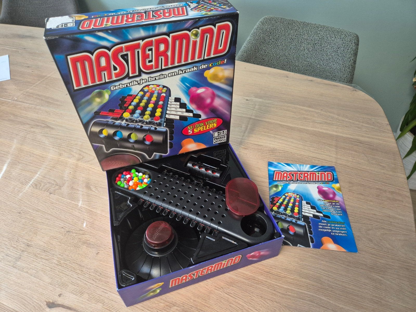 Mastermind bordspel - Kraak de code!, Vijf spelers of meer, Ophalen of Verzenden, Zo goed als nieuw, Parker
