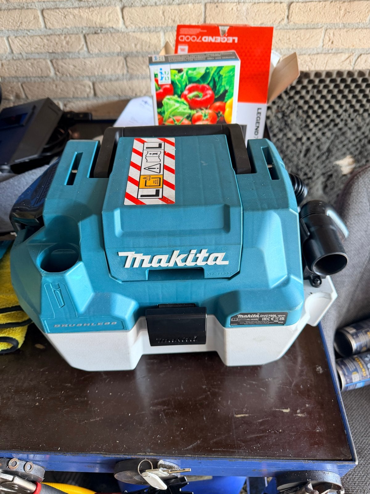 Makita DVC750L 18V Accu Stofzuiger met accu!!, Ophalen of Verzenden, Zo goed als nieuw