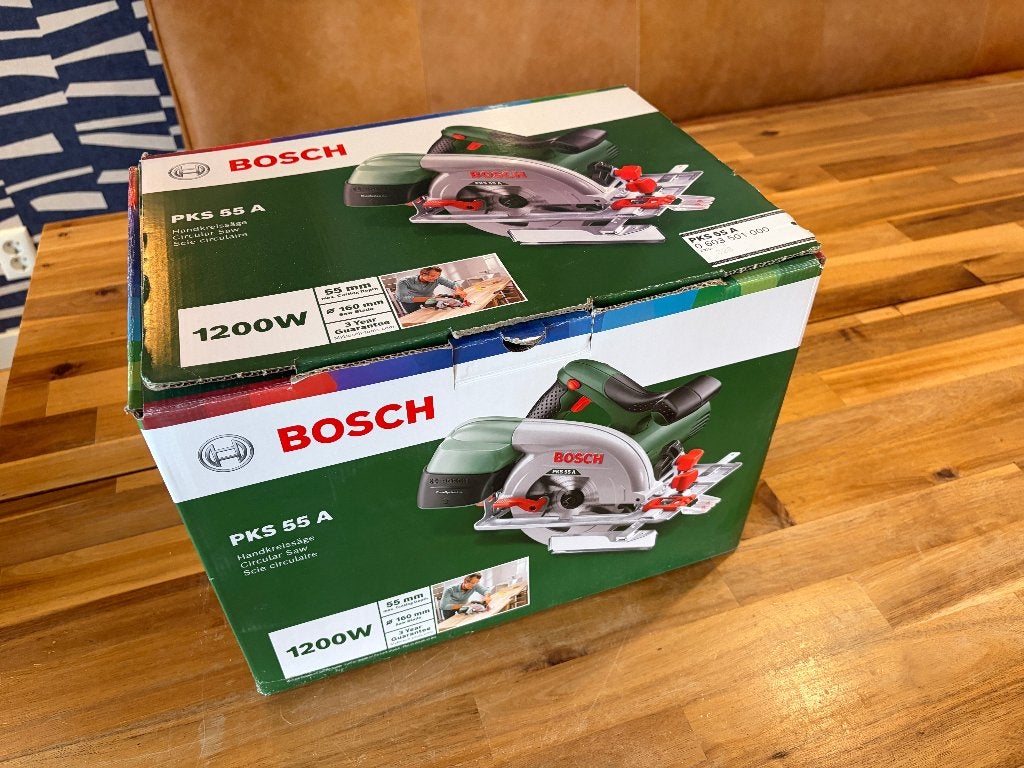 Bosch PKS 55 A cirkelzaag 1200W – Compleet, Cirkelzaag, Ophalen of Verzenden, Zo goed als nieuw, 30 tot 70 mm
