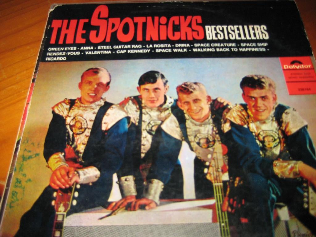 LP, The Spotnicks: Bestsellers, Cd's en Dvd's, Vinyl | Pop, Ophalen of Verzenden, Zo goed als nieuw, 12 inch