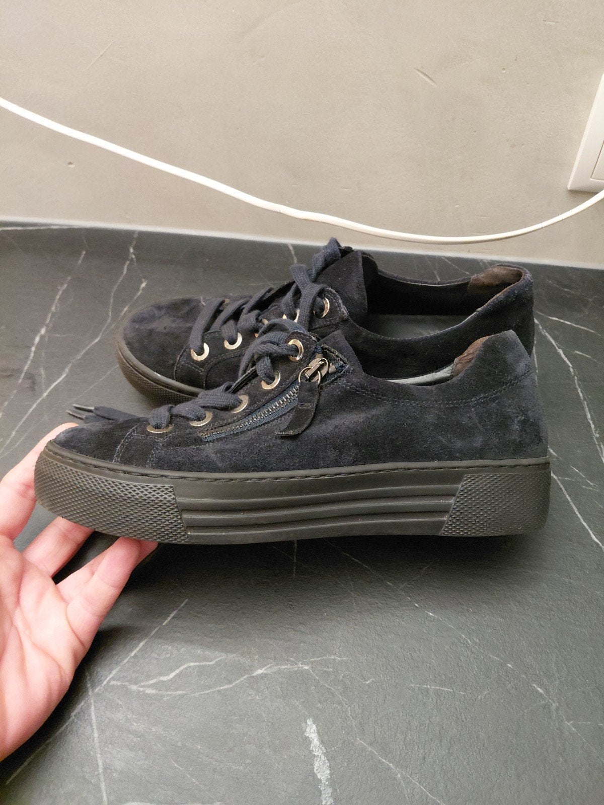Gabor zwarte suède schoenen maat 38 G, Kleding | Dames, Zwart, Gabor, Ophalen of Verzenden, Sneakers of Gympen