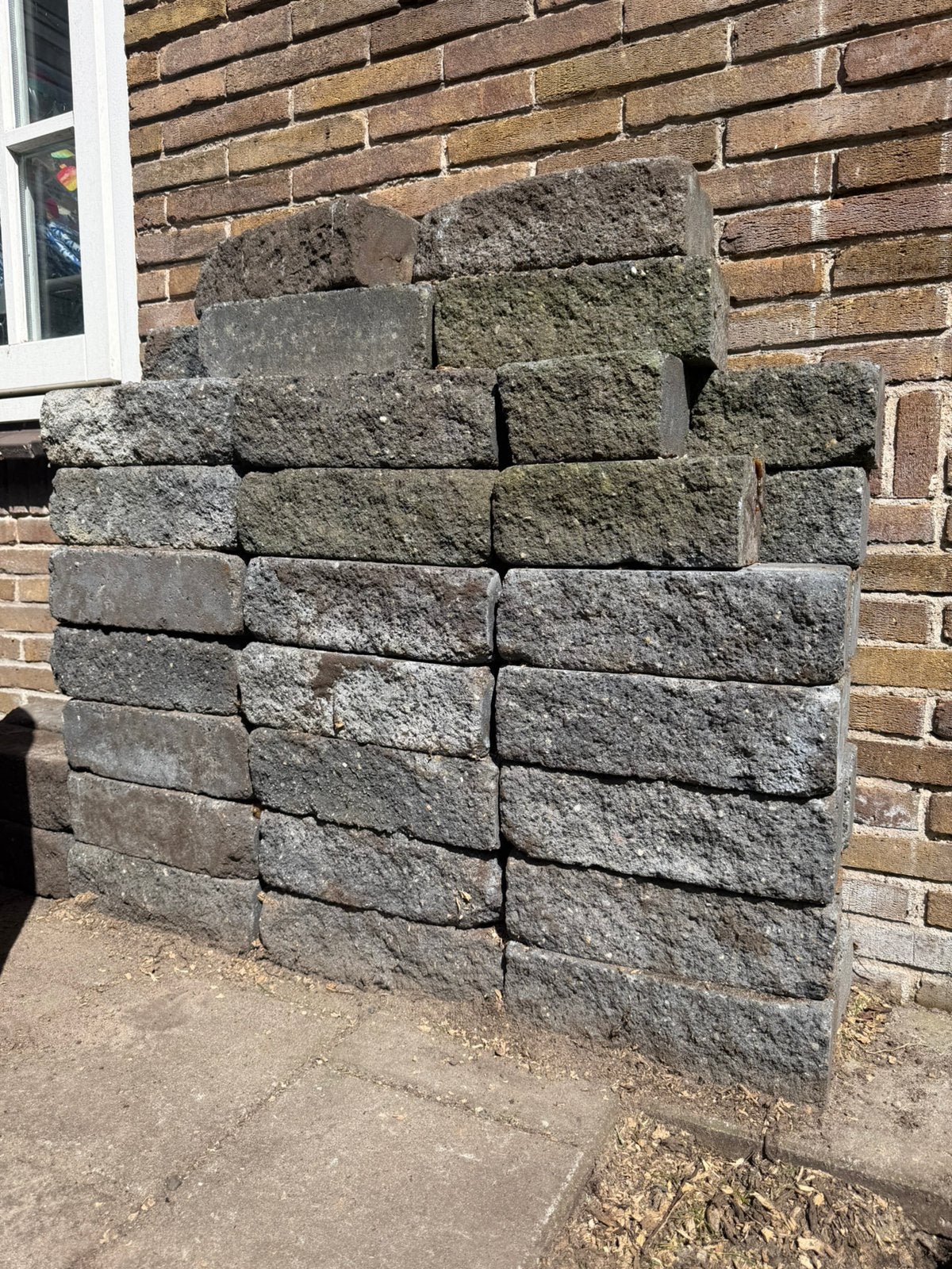 Stenen tegels gratis af te halen, Ophalen, Zo goed als nieuw, Beton, Terrastegels
