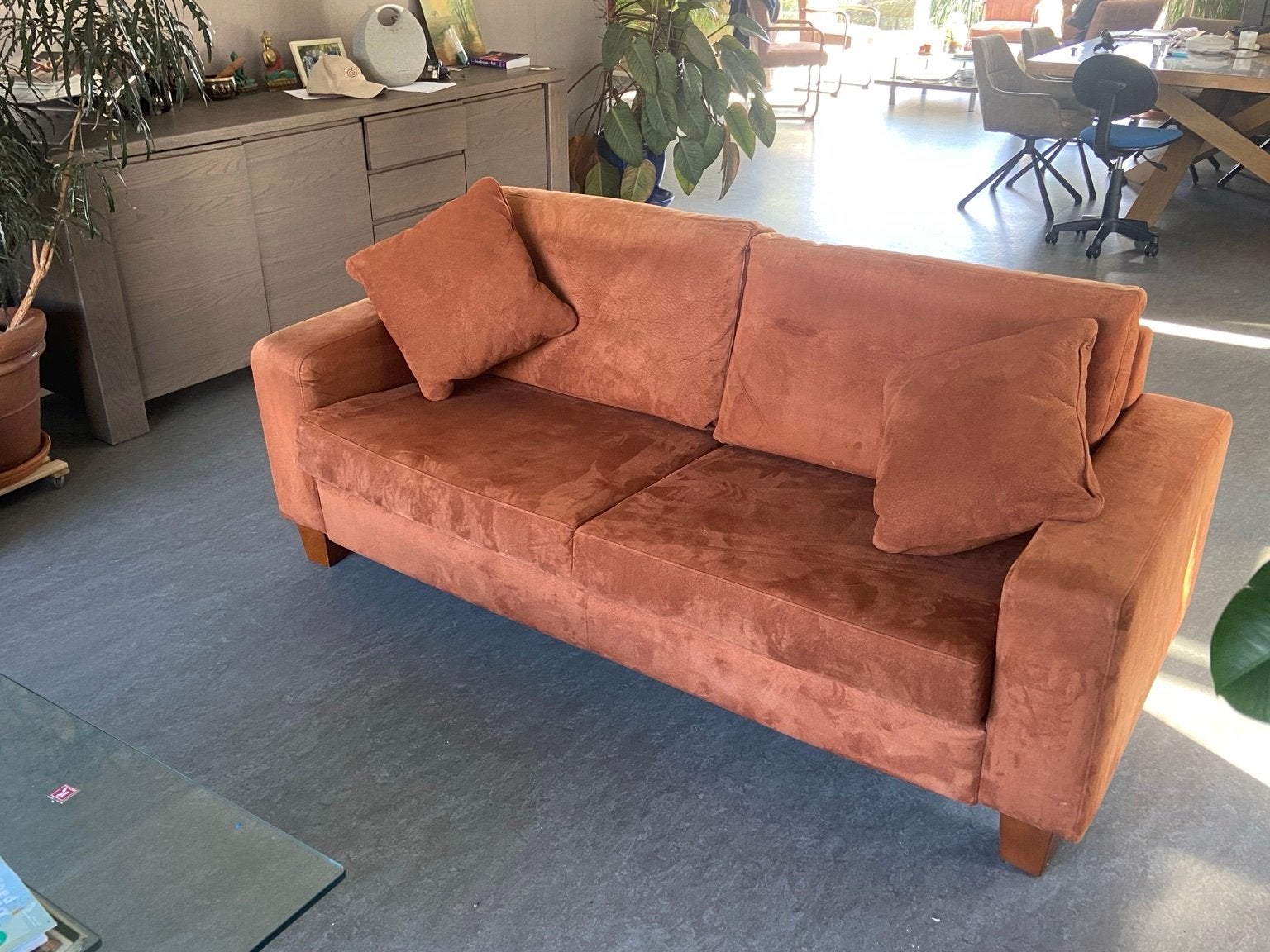 Comfortabele 3-zits bank in roest/terracotta velours
