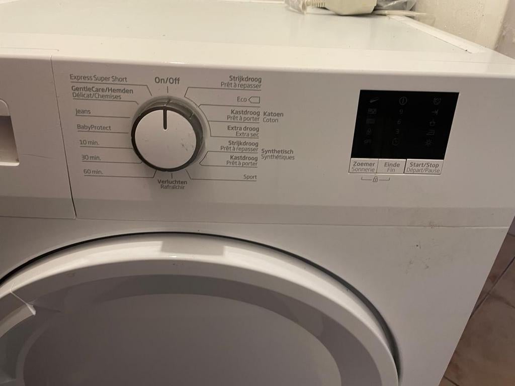Gratis wasmachine en droger beide gereserveerd, Witgoed en Apparatuur, Ophalen, Gebruikt, 1200 tot 1600 toeren, 85 tot 90 cm