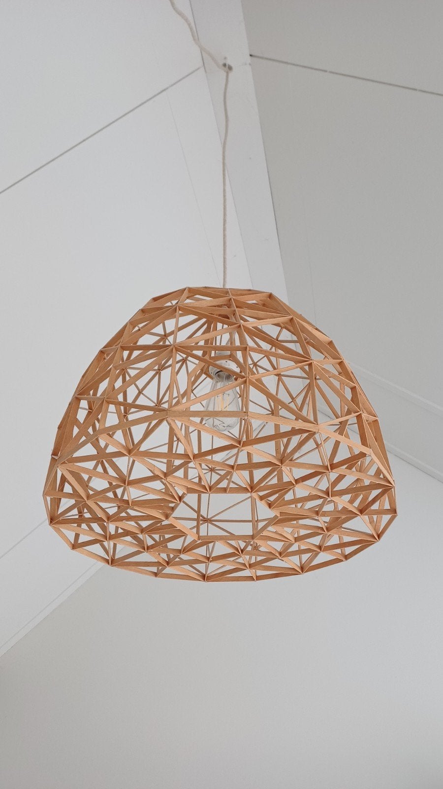 Unieke houten hanglamp - geometrisch design, Huis en Inrichting, Ophalen, E27 (groot), Zo goed als nieuw, Modern, Scandinavisch, Geometrisch