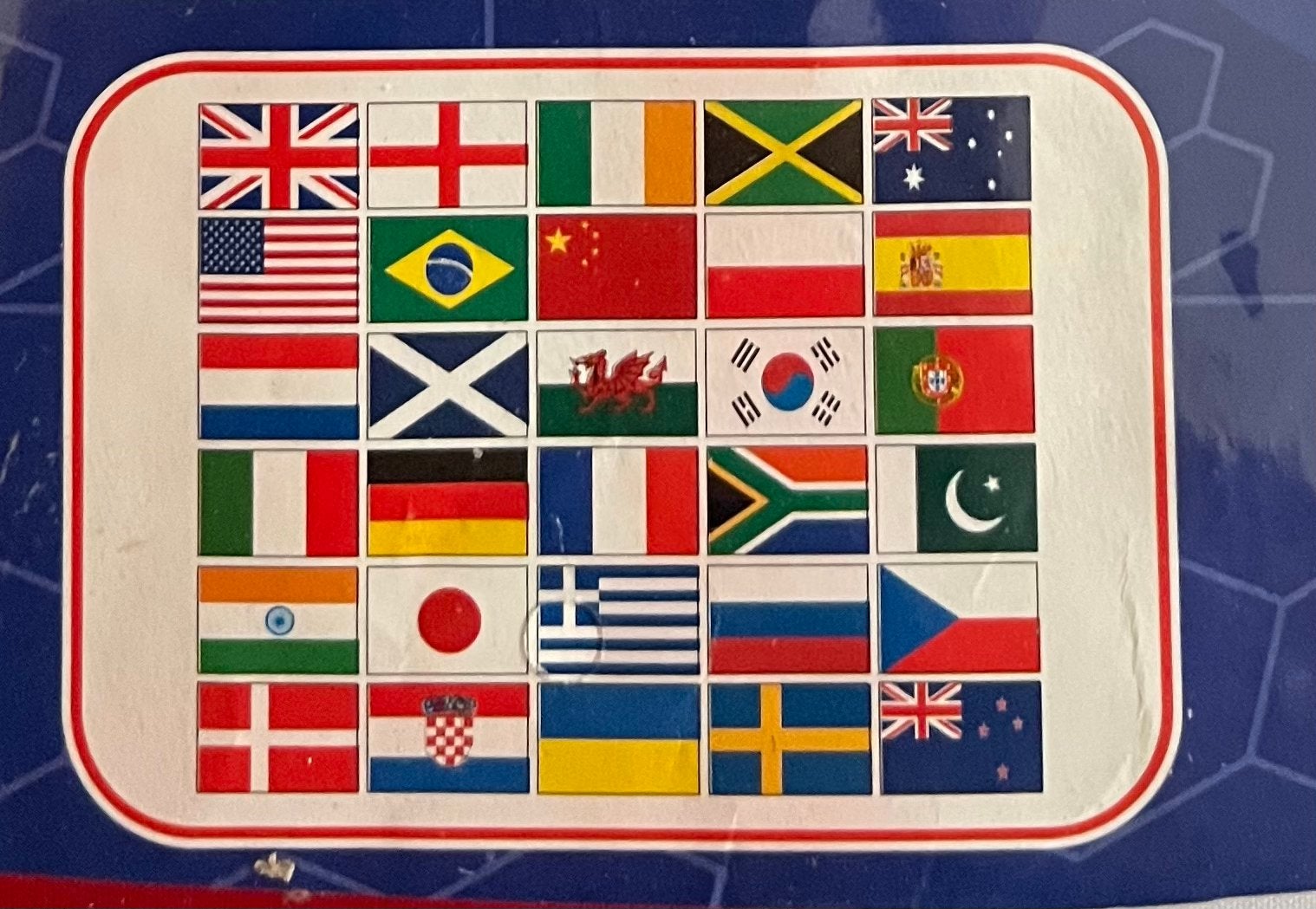 Partij nieuwe Internationale vlaggen, zie lijst, Ophalen, Nieuw