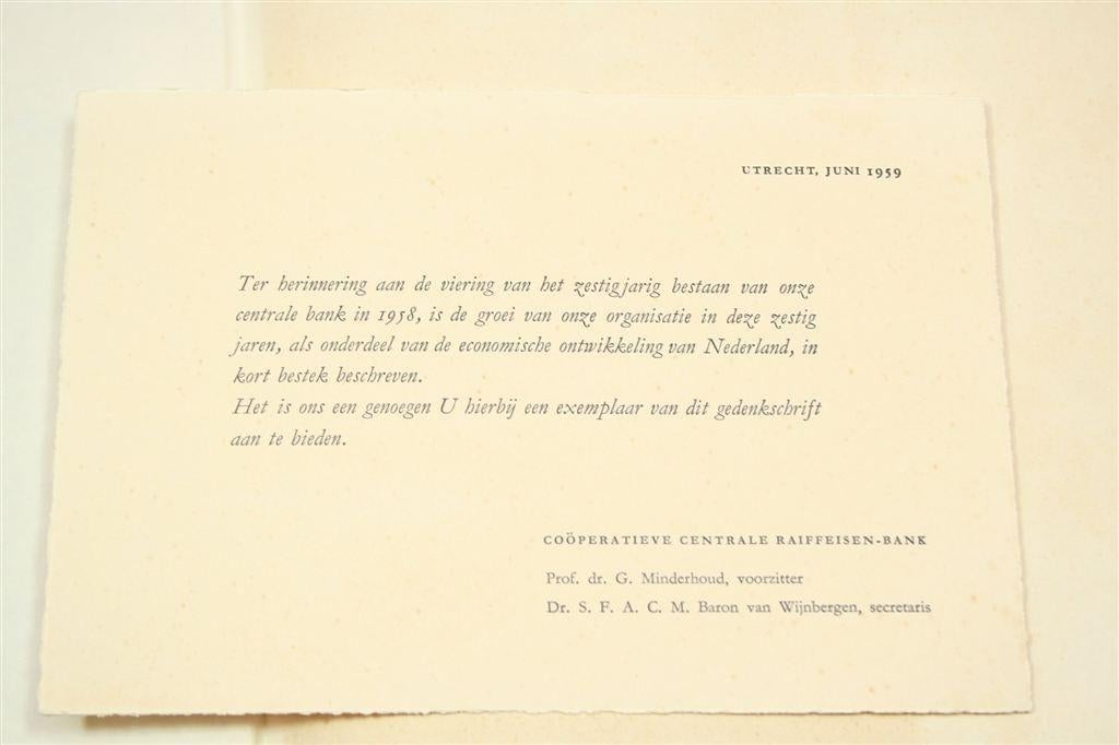 Raiffeisen-Bank 60 Jaar — Landbouw & Krediet 1959, Boeken, Ophalen of Verzenden, Gelezen