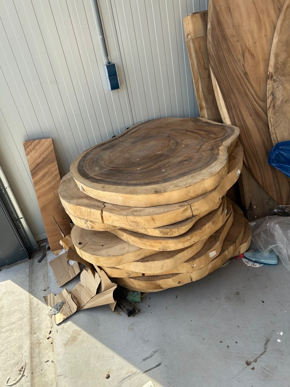 Suar boomstamtafels 11 stuks, 100 tot 150 cm, Rond, Nieuw, Ophalen of Verzenden