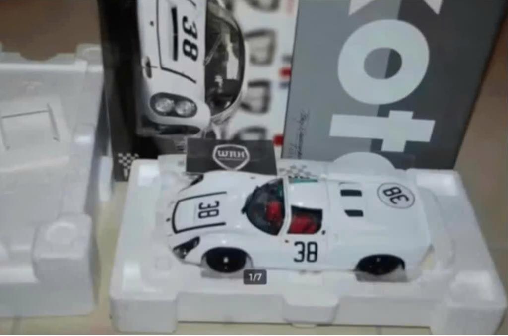 1:18 PORSCHE WERKS 910 - 6 LEMANS #38 EXOTO in doos WRH, Verzenden, Zo goed als nieuw, Auto, Overige merken
