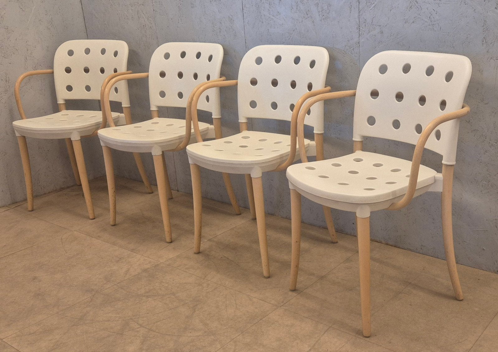4x Antonio Citterio Minni design armstoel van Halifax, Huis en Inrichting, Stoelen, Ophalen, Kunststof, Gebruikt, Wit