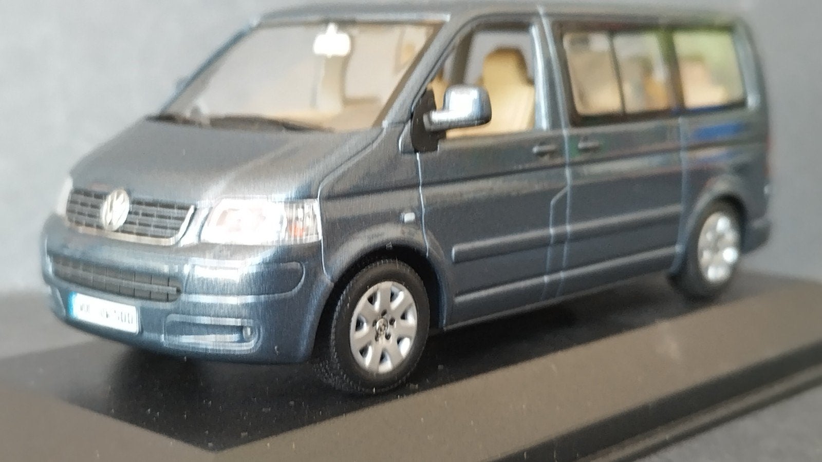 Volkswagen VW Transporter T5 Multivan 1:43 Minichamps Pol, Auto, Verzenden, ., Nieuw