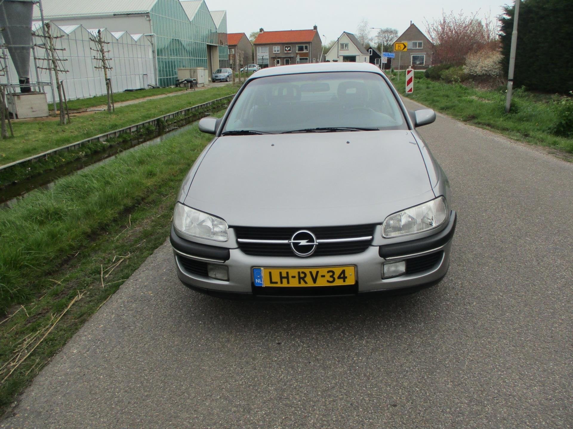 Opel Omega 2.5i V6 CD Comfort, Automaat, Omega, 2498 cc, Origineel Nederlands