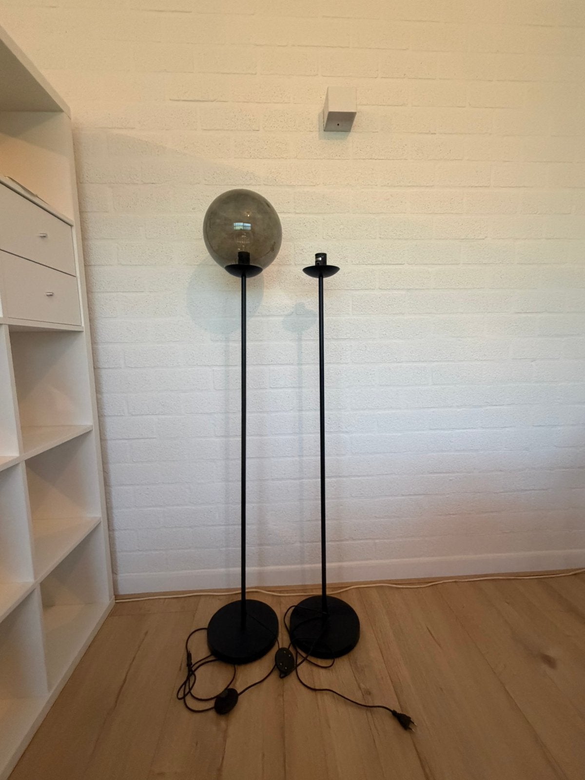 Te koop twee vloer lampen van Kwantum, Ophalen, Gebruikt, 100 tot 150 cm, E27 (groot)
