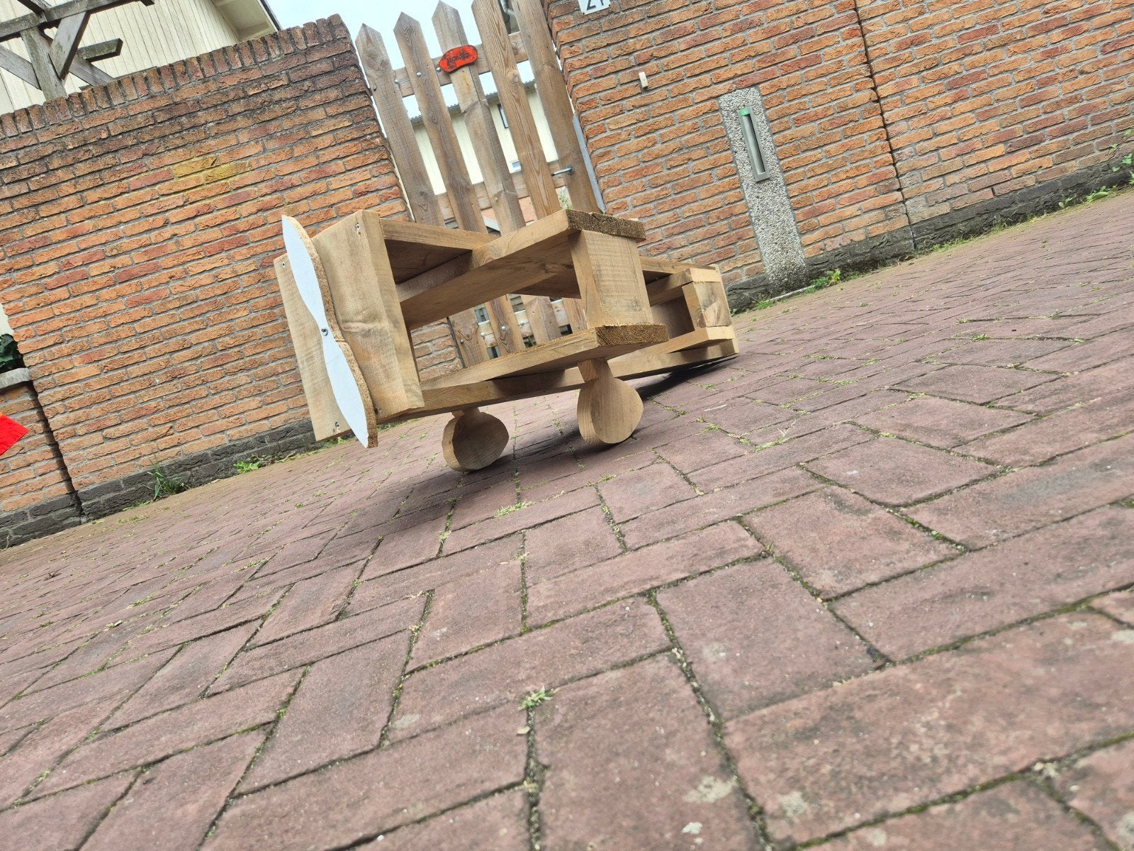 Zelfgemaakt houten vliegtuig met draaiende propeller, Ophalen, Gebruikt, Overige typen