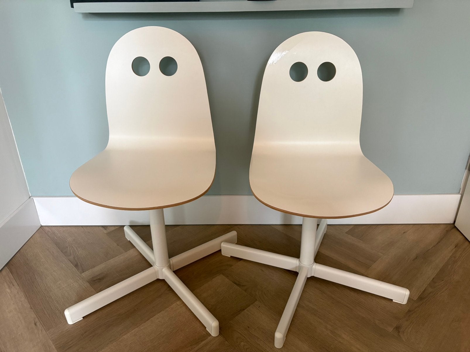 2x Bureaustoel kind (IKEA Valfred), Huis en Inrichting, Bureaustoelen, Ophalen, Zo goed als nieuw, Wit, Bureaustoel