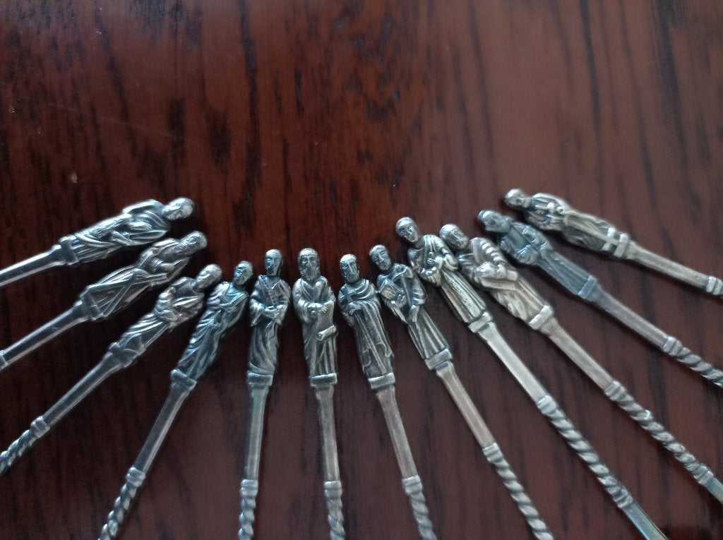 Set van 36 zilverkleurige lepeltjes met gedraaide steel, Antiek en Kunst, Antiek | Bestek, Ophalen