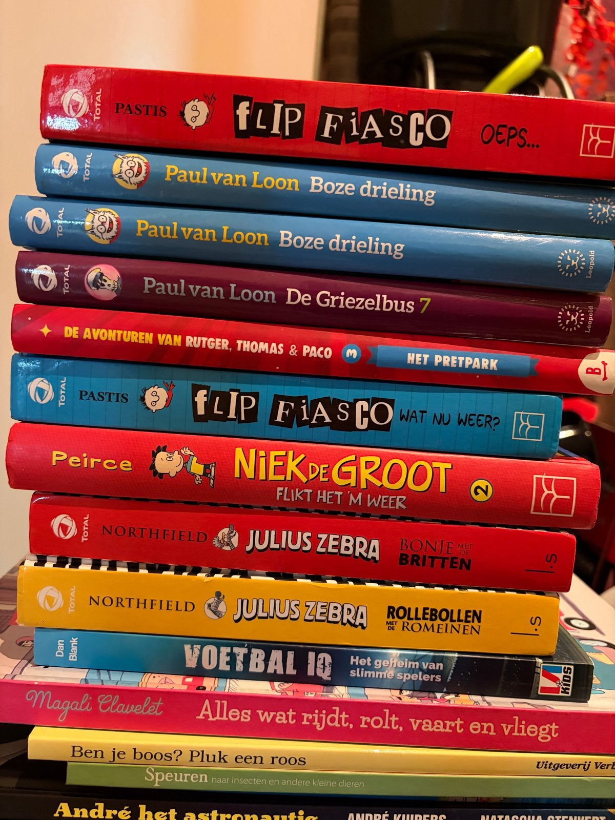 Kinderboeken: Rutger & Thomas, Niek de Groot, Julius Zebra, Ophalen, Zo goed als nieuw, Fictie