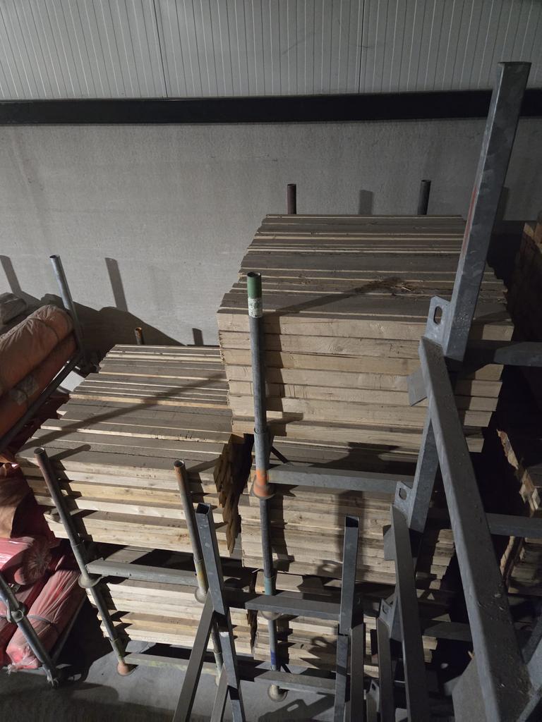 Houten balken, Ophalen, Zo goed als nieuw, Balk, Vuren