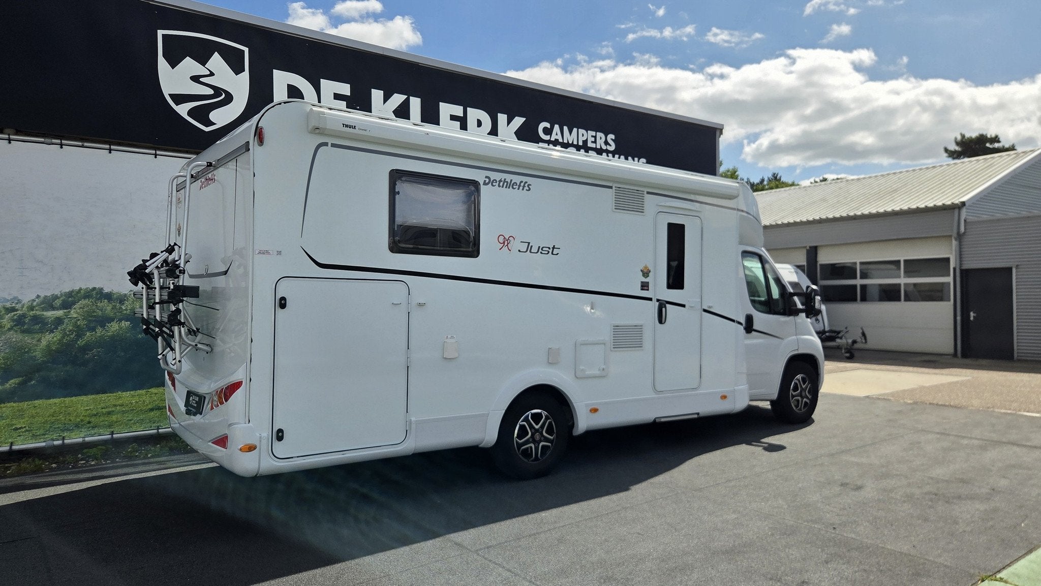 Dethleffs Just Camp T7052 DBM verwacht (bj 2022), Automaat, 7 tot 8 meter, Bedrijf, Diesel