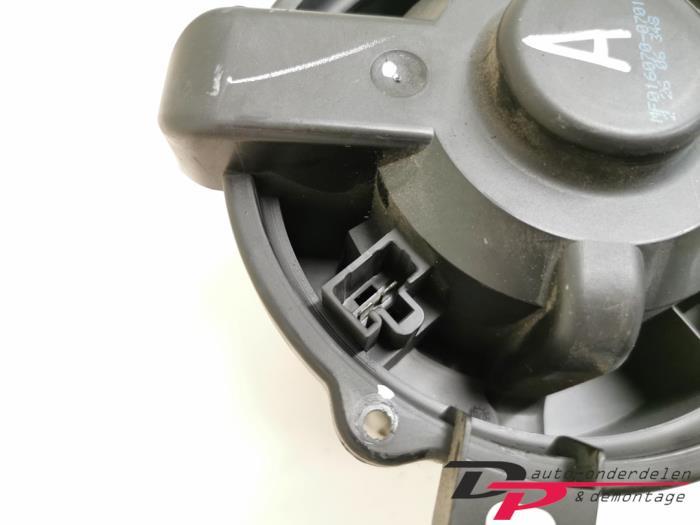 Kachel Ventilatiemotor van een Mitsubishi Colt, Gebruikt, -, -, Ophalen of Verzenden
