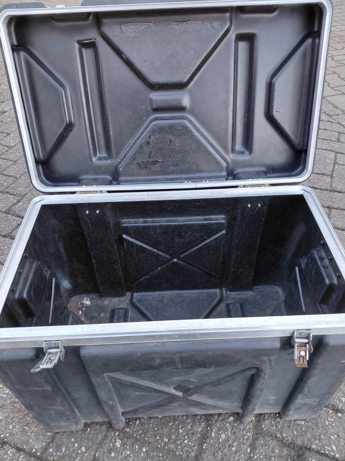 Disselkist / opbergbox / gereedschapkist / transportbox, Ophalen