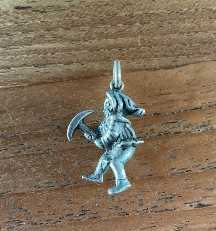 Bedel armband zilver mijnwerker dwerg mining dwarf vintage, Overige merken, Ophalen of Verzenden, Zo goed als nieuw, 1 bedel