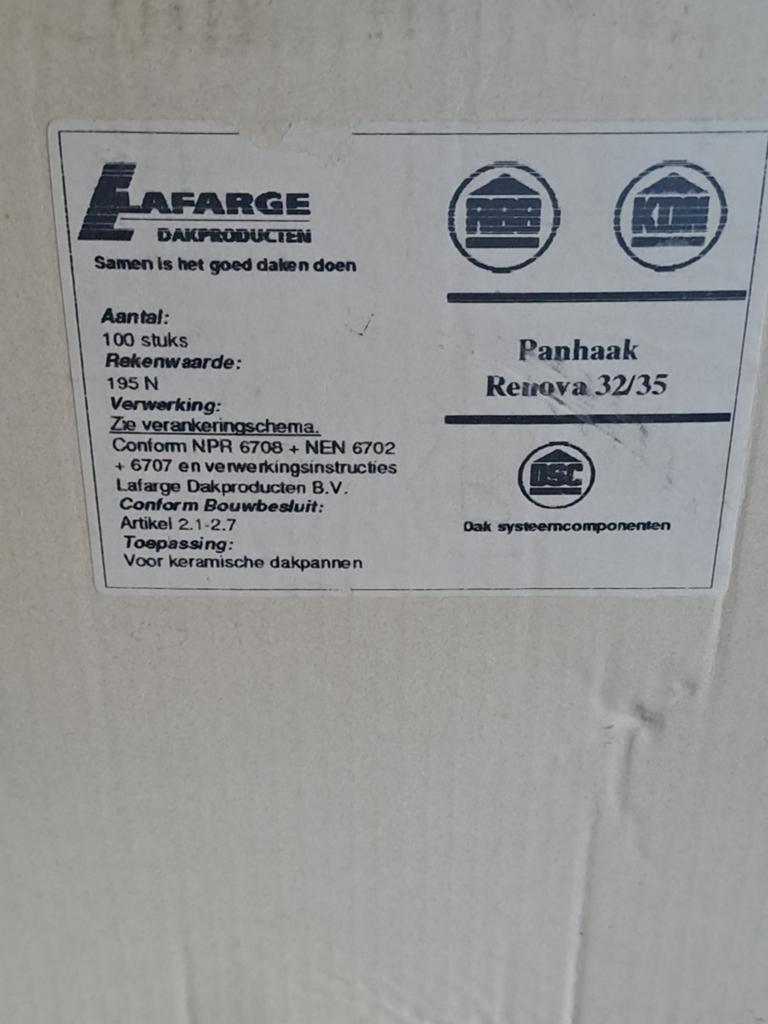 Panhaken rvs  40€ per doos, Doe-het-zelf en Verbouw, Dakpannen en Dakbedekking, Ophalen, Nieuw