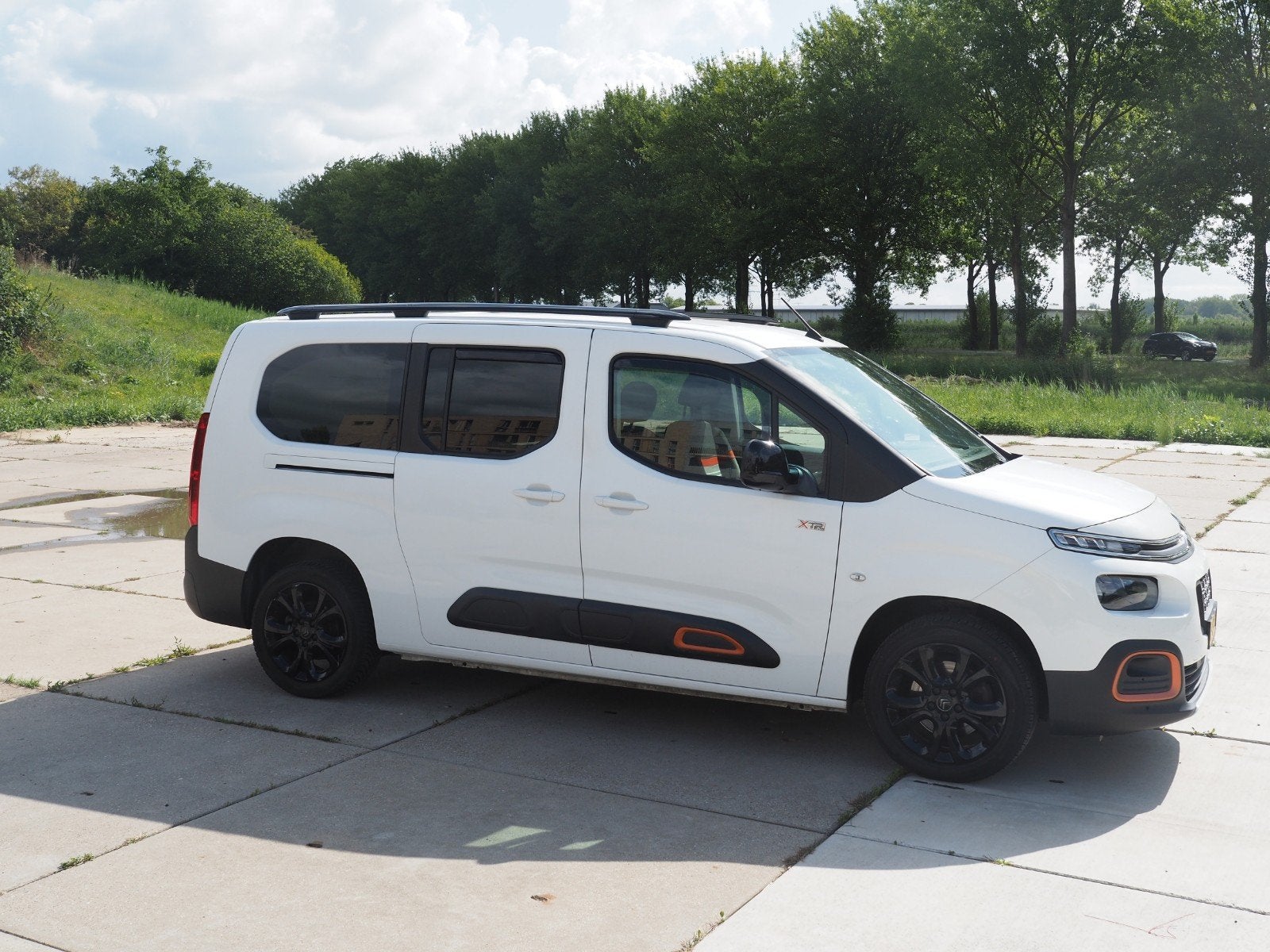 Citroën Berlingo XL 2019 Kampeerauto, Voorwielaandrijving, 1199 cc, Wit, 14 km/l