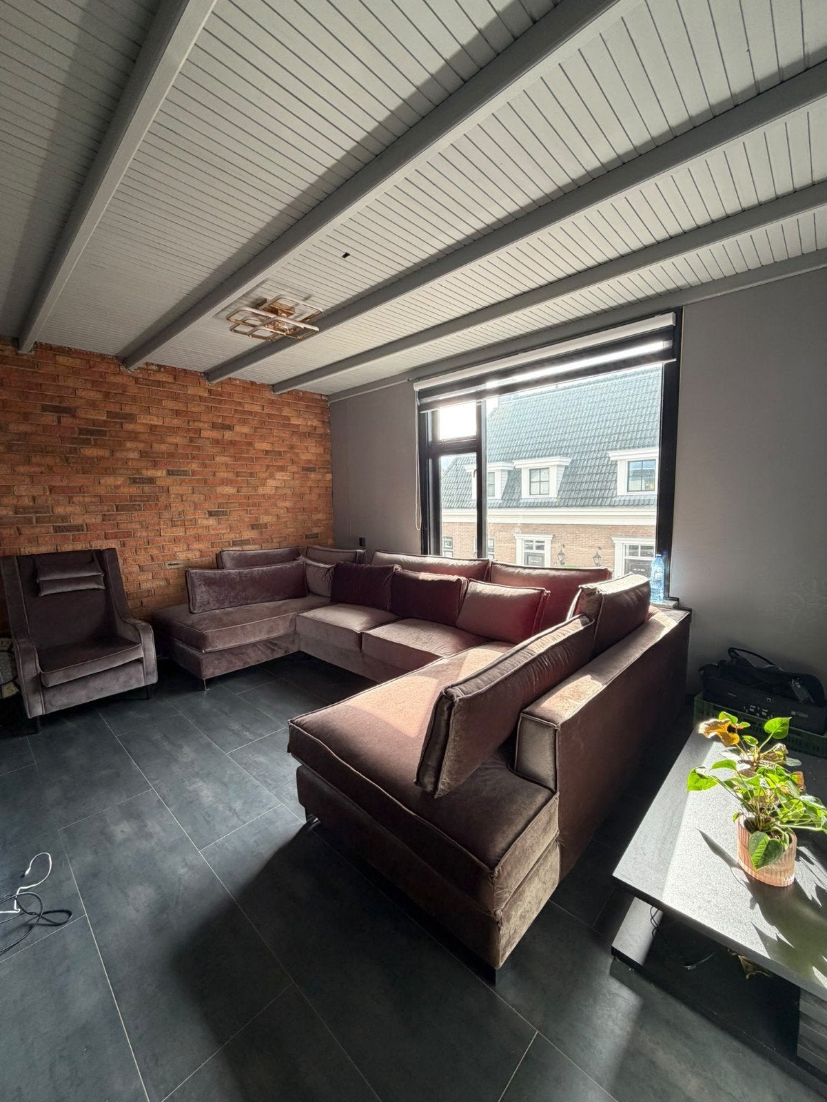 Huis te huur Gemeubileerd 3 Kamer woning, 100 m², Oud-Beijerland, 3 kamers, Rotterdam