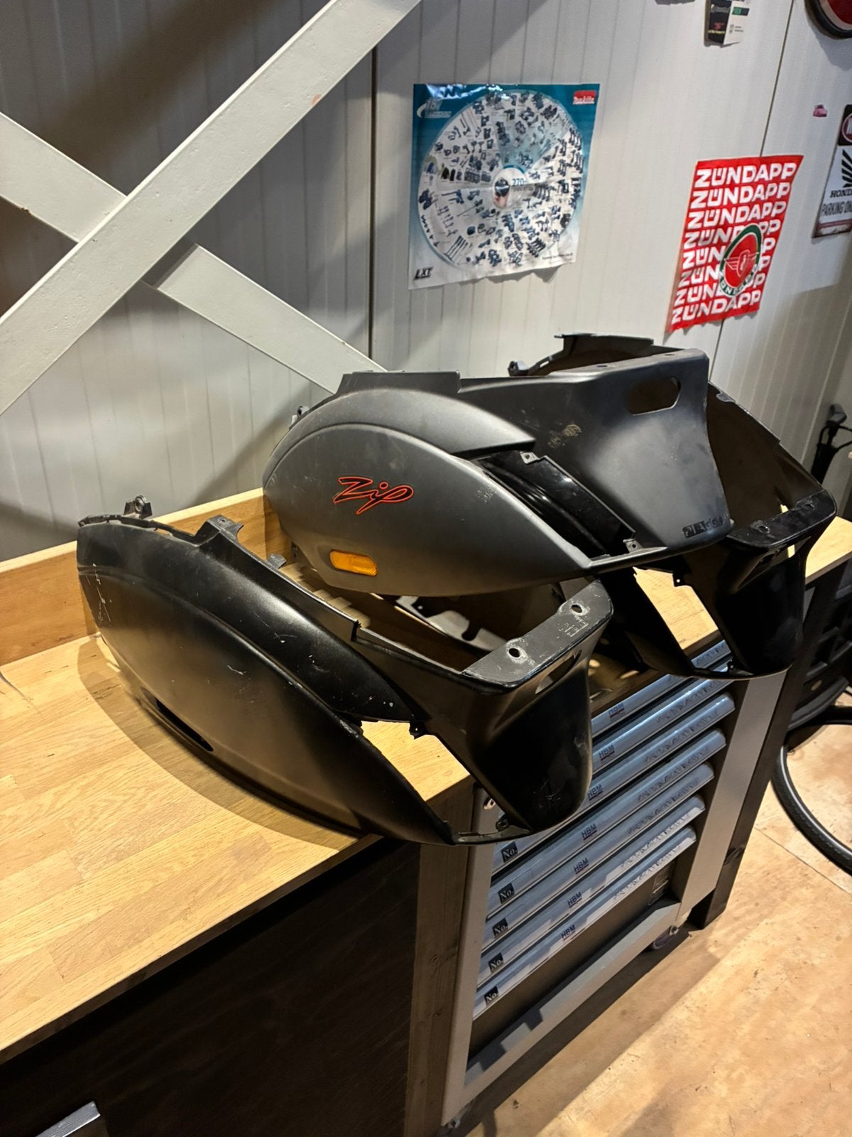Piaggio zip achterkant/achterkap, Ophalen of Verzenden, Zo goed als nieuw, Kap, Piaggio