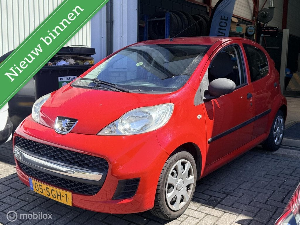 Peugeot 107 1.0-12V XR airco 5 deurs inruilkoopje nieuwe apk, Auto's, Voorwielaandrijving, Euro 5, Gebruikt, 4 stoelen