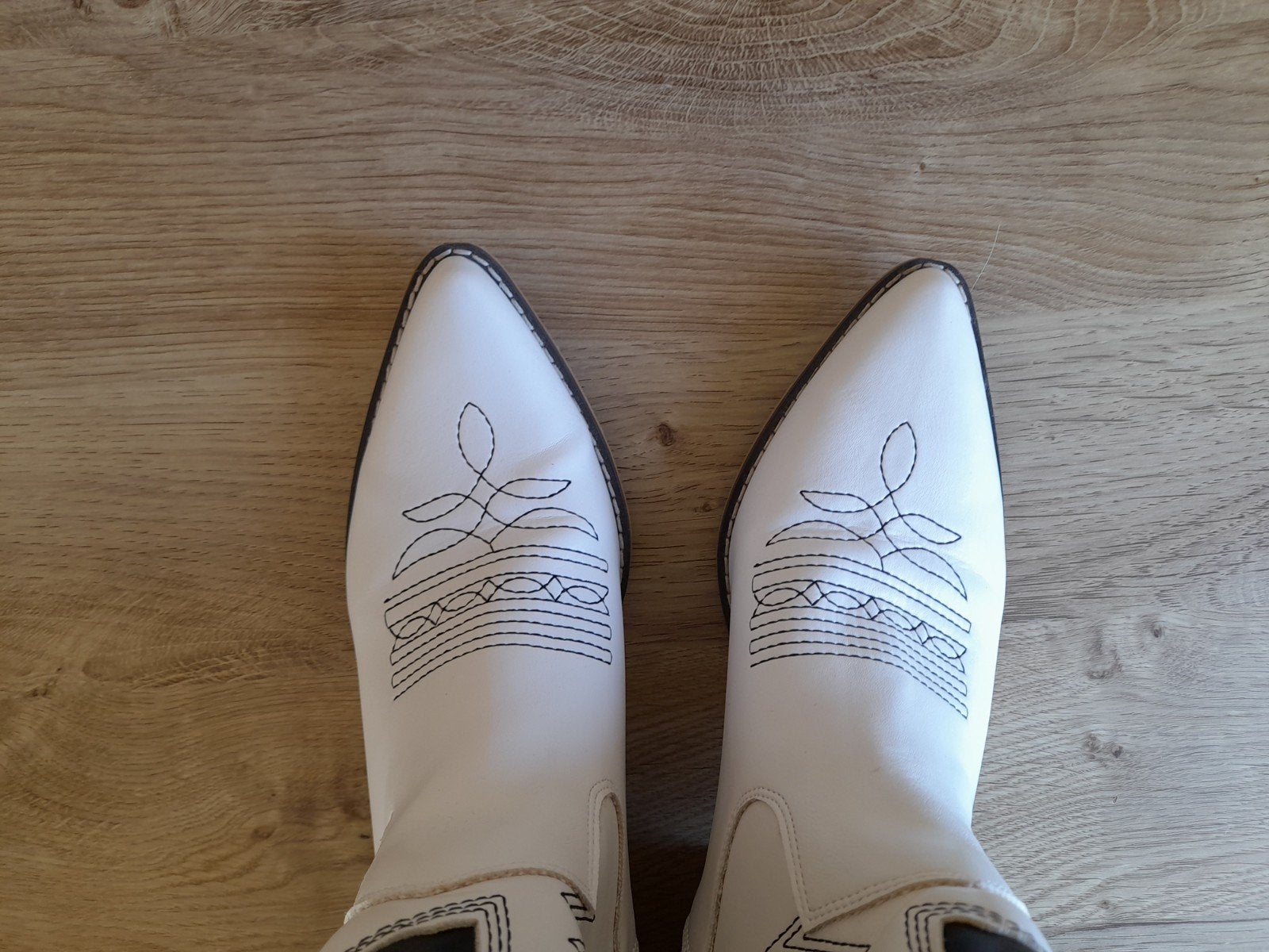 stoere witte laarsjes maar 41, Kleding | Dames, Schoenen, Verzenden, Zo goed als nieuw, Wit