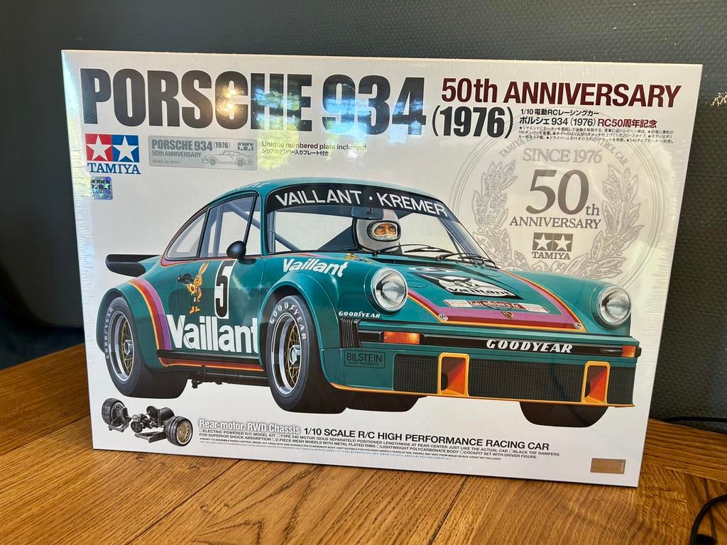 Tamiya 47524, Porsche 934, 50th anniversary edition nieuw, Elektro, Nieuw, Ophalen of Verzenden, Schaal 1:10