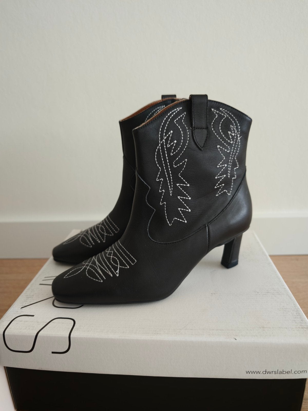 Dwars cowboy laarzen, nieuw met kaartje, Zwart, Lage of Enkellaarzen, Nieuw, Ophalen of Verzenden