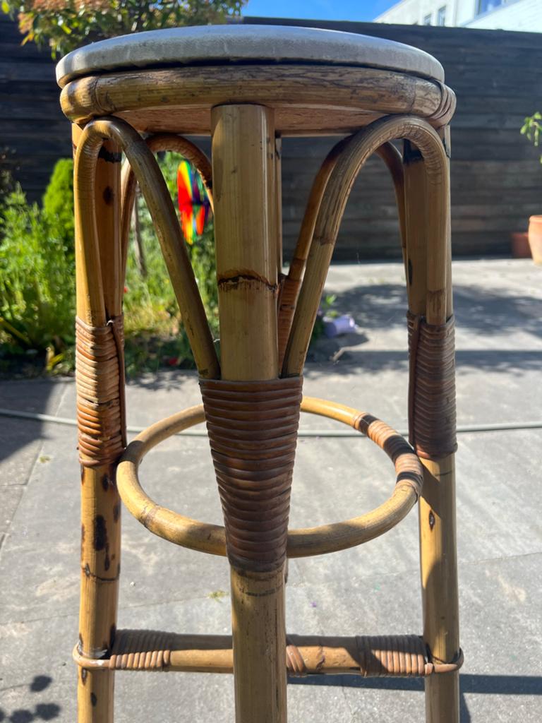 Vintage bamboe barkruk met afneembare zitting, Ophalen, Zo goed als nieuw, Hout, 90 cm of meer