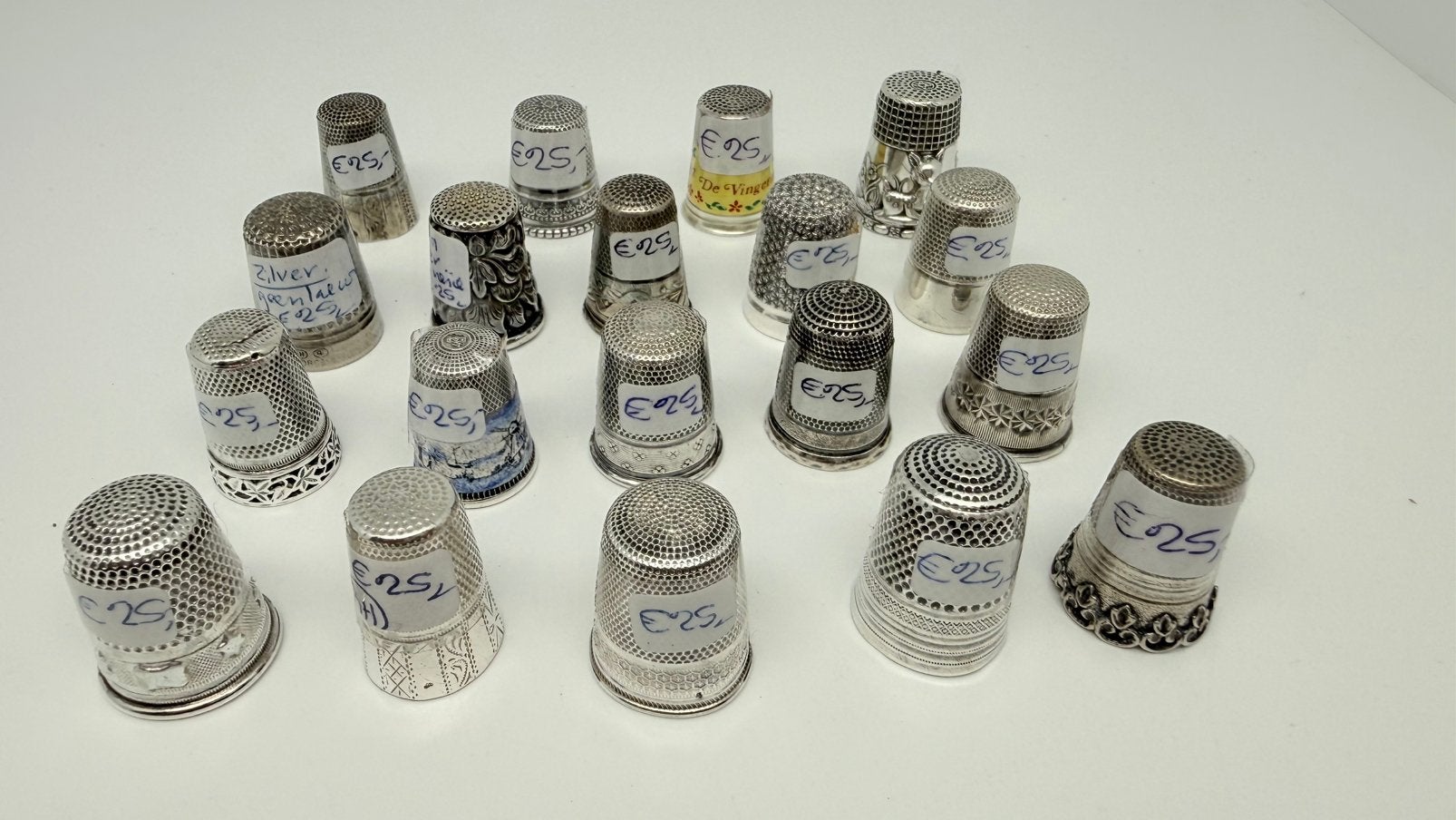 29 hele gave écht zilveren vingerhoedjes. Mooie koop!, Verzenden, Gebruikt, Zilver, Nederland