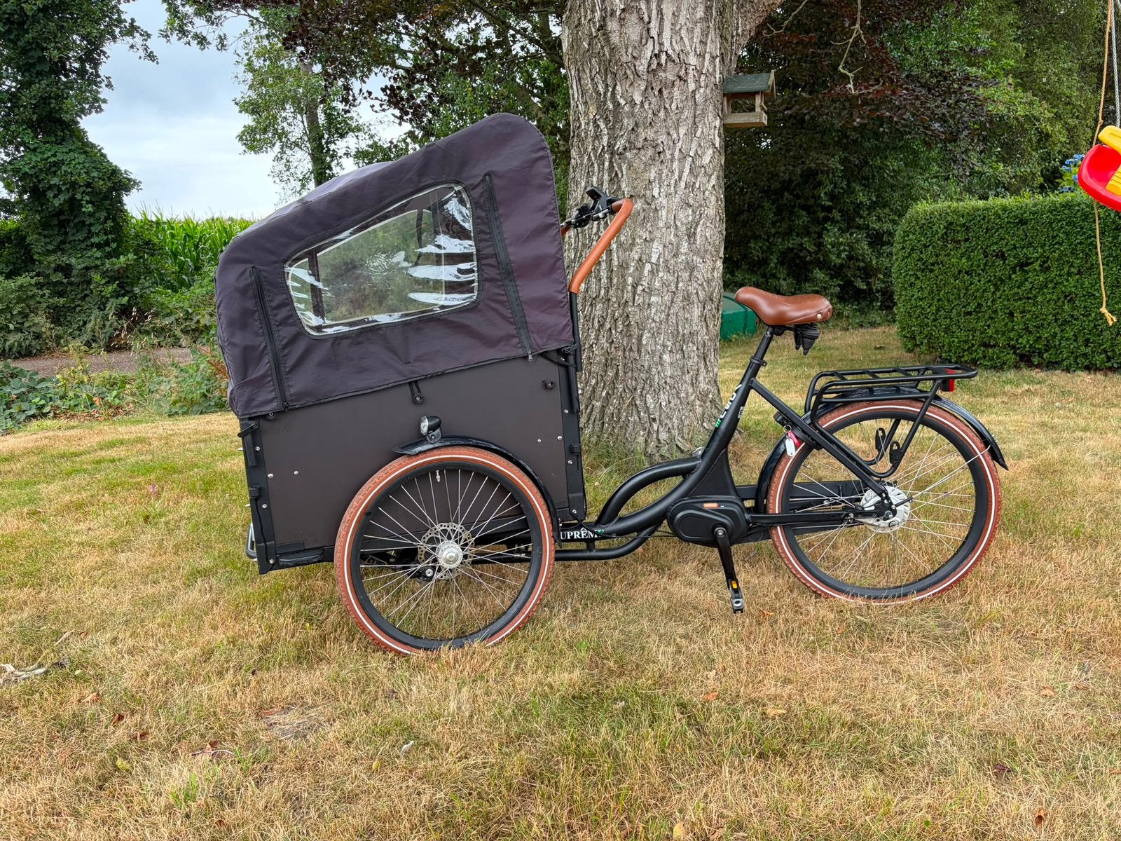 Bakfiets, Fietsen en Brommers, Fietsen | Bakfietsen, 4 kinderen of meer, Velgrem, Huif, Zo goed als nieuw
