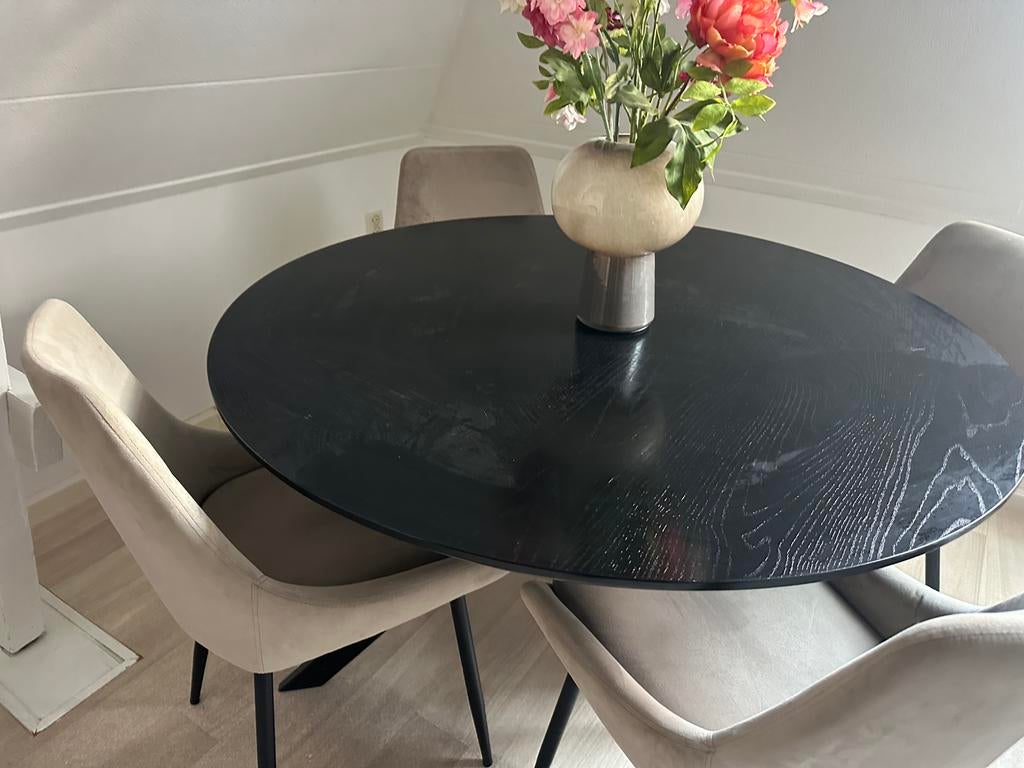 Zwarte ronde tafel 120cm, Huis en Inrichting, Tafels | Eettafels, Ophalen, Zo goed als nieuw, Rond, 100 tot 150 cm