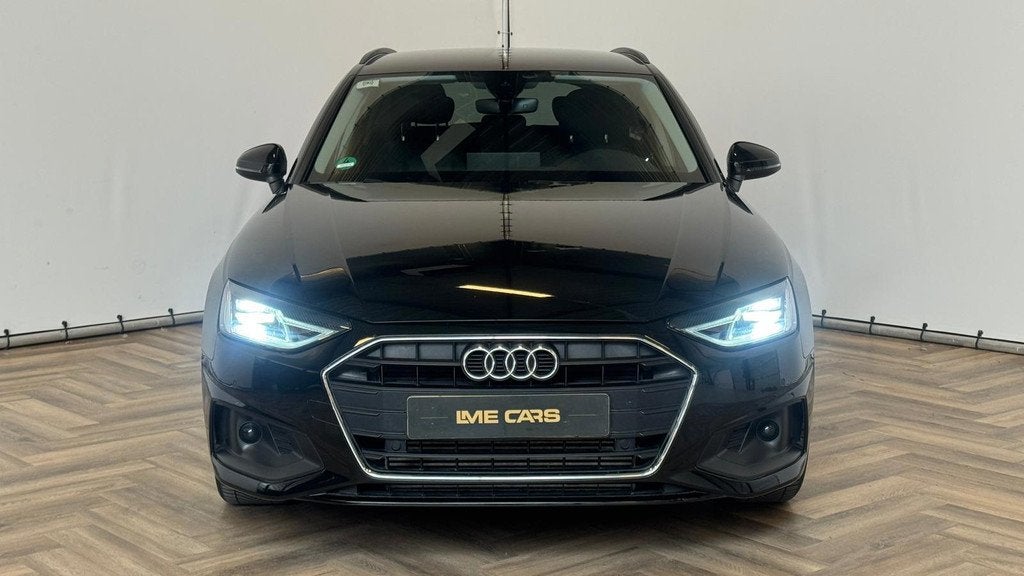 Audi A4 Avant 35 TFSI S edition|WEINIG KM|AUTOMAAT|INRUIL MO, Stof, Gebruikt, 4 cilinders, Zwart