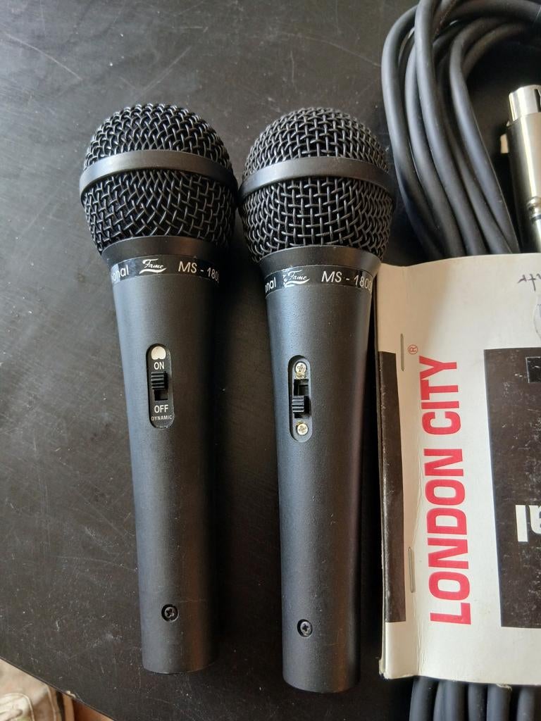 Twee Fame MS-180 microfoons, Ophalen of Verzenden