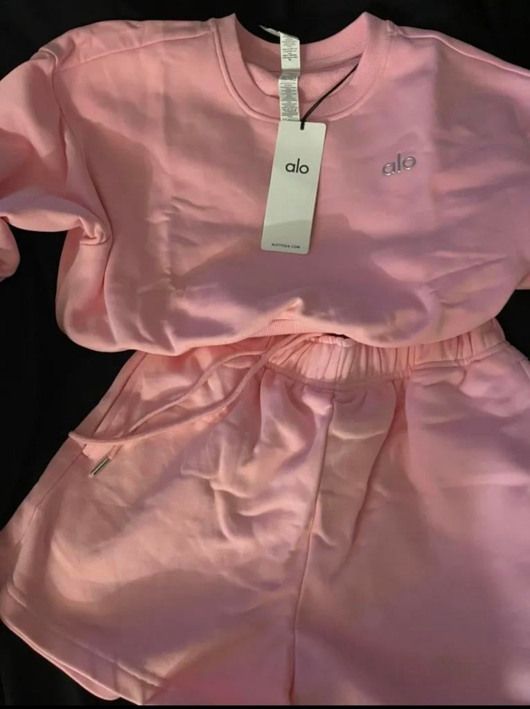 Alo Yoga Roze Set - Nieuw met labels, Ophalen of Verzenden, Nieuw