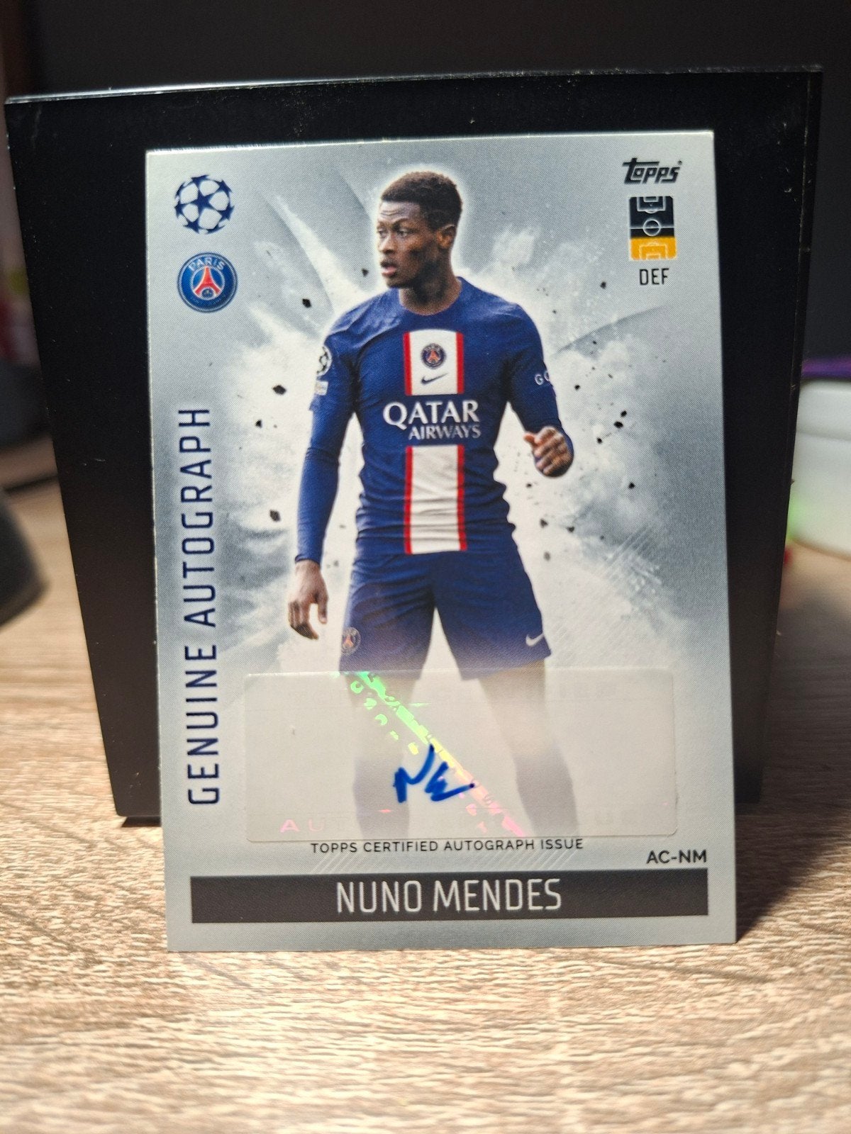Genuine autograph kaart - Nuno Mendes - Match attax, Ophalen of Verzenden, Zo goed als nieuw, Buitenlandse clubs, Spelerskaart