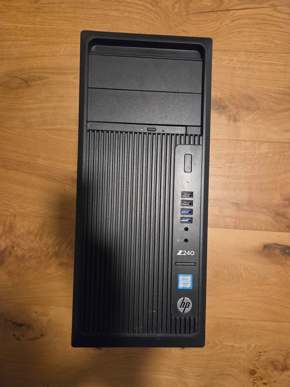 HP Z240 Workstation - 16GB ram -  2x Quadro k620