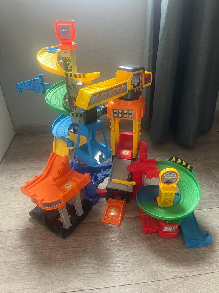 VTech Toet Toet sets, wegdelen en autos, Ophalen, Zo goed als nieuw, 2 tot 4 jaar