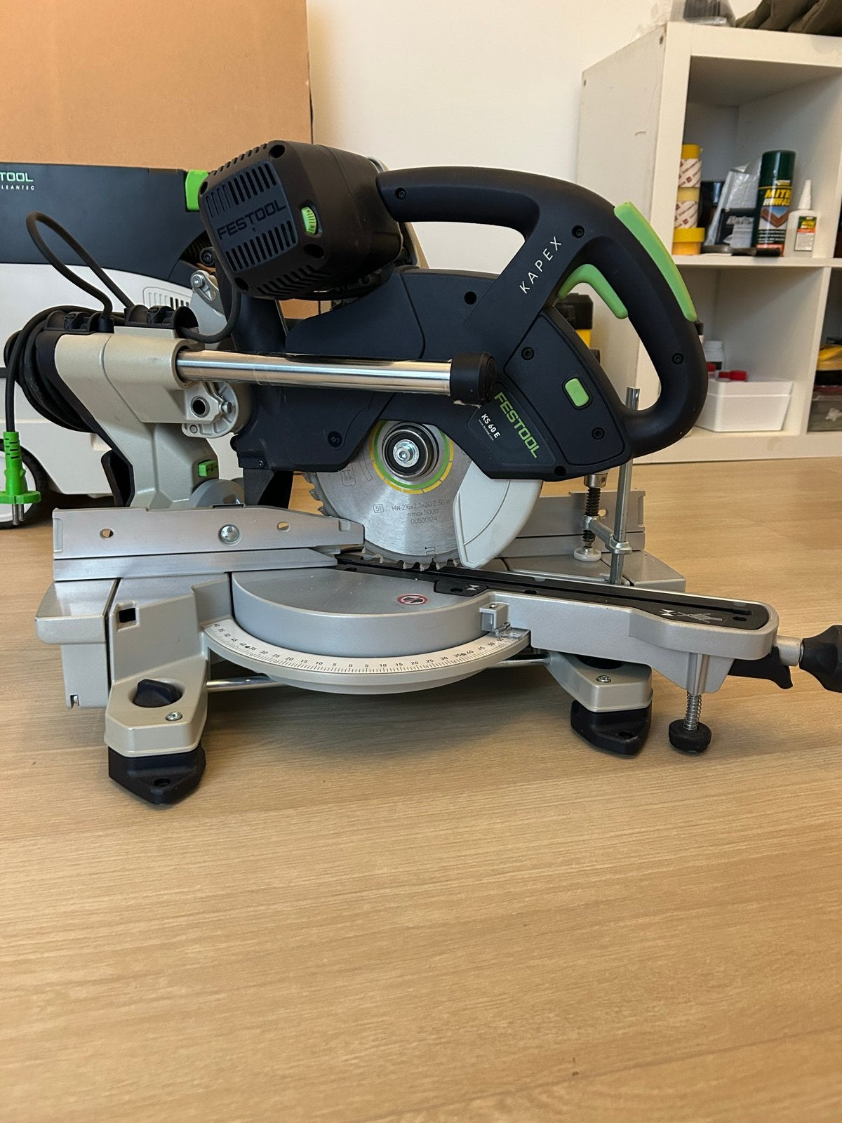 Festool Kapex KS 60 E afkortzaag met doos, Ophalen, 70 mm of meer, Zo goed als nieuw, Afkortzaag