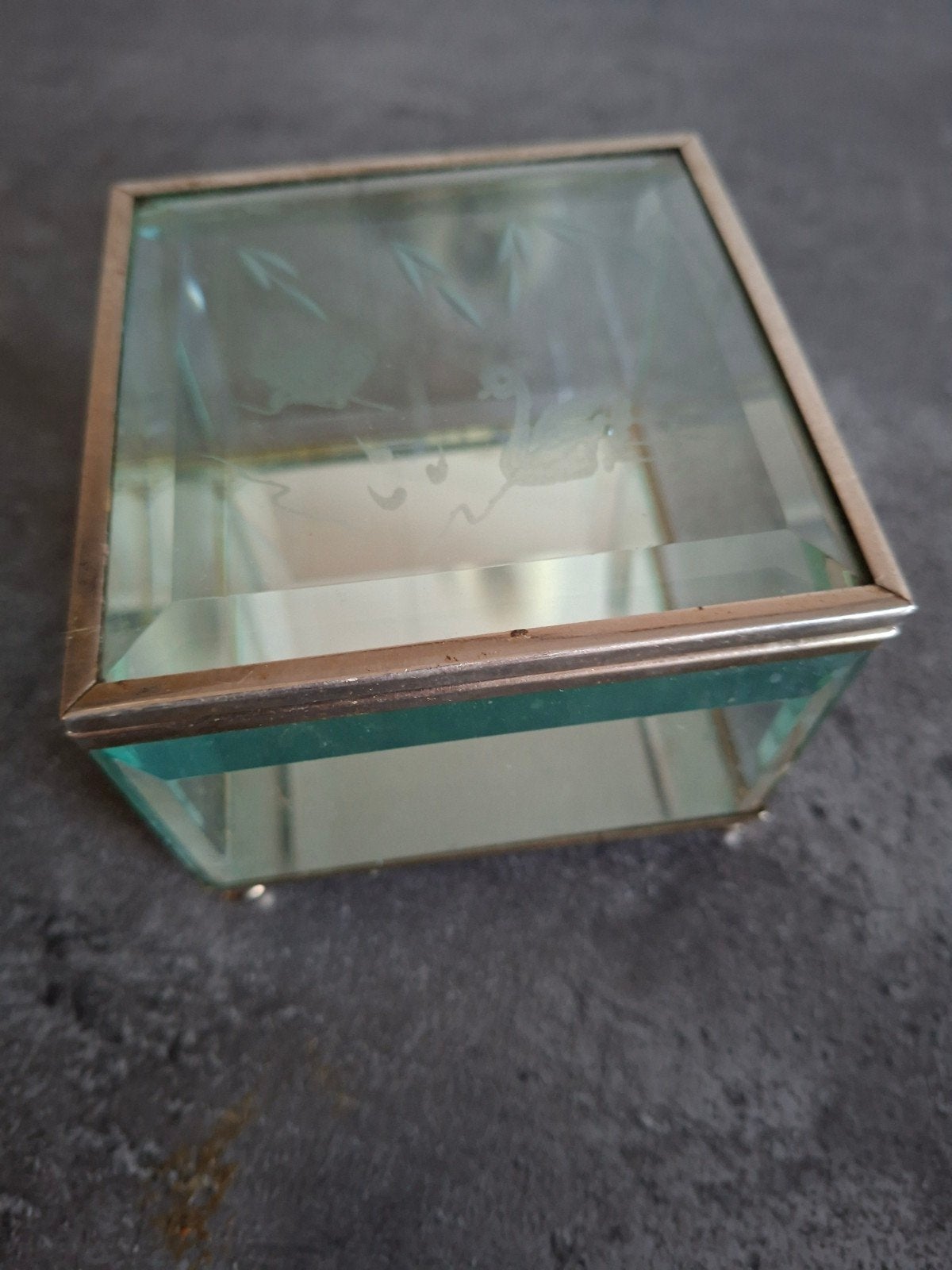 Vintage Glazen Juwelen Doosje met Gegraveerde Zwanen, Ophalen of Verzenden